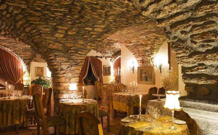 Auberge du Choucas Hotel in Serre-Chevalier , France image 8 